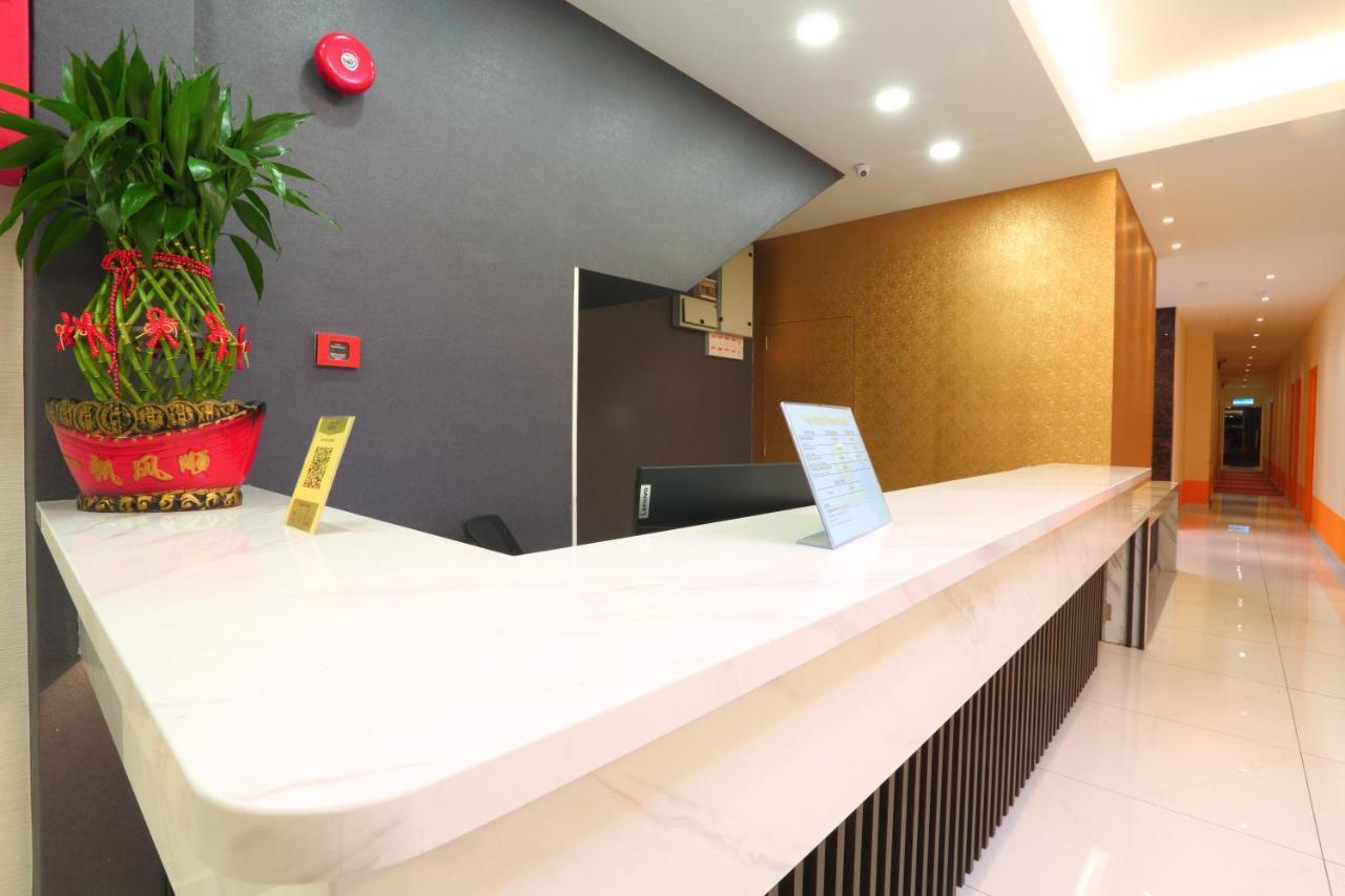 Capital O 9010 Yee Hotel Johor Bahru Exterior foto